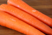 每天生吃萝卜有什么好处