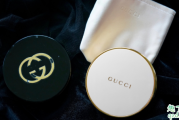 Gucci2020新款粉饼和黑金粉饼哪个好用 Gucci粉饼新旧版对比
